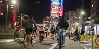 La ciclovía nocturna afectara el tránsito en gran parte de la ciudad. Se recomienda tener en cuenta los desvíos que realizará la Secretaría de Movilidad. Foto: Portal Bogotá.