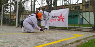 Parque Salamanca de Fontibón es intervenido por jóvenes del idipron