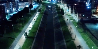 Morderna iluminación aumenta seguridad en ciclorruta Canal de Torca 