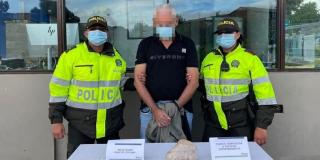 Policía capturó en Suba a un hombre sorprendido con un alijo de coca