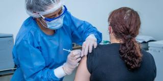 Puntos de vacunación contra COVID-19 en el Día sin Iva 2022 en Bogotá 