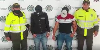 Video: Estos son los dos hombres sorprendidos hurtando en local de Cedritos