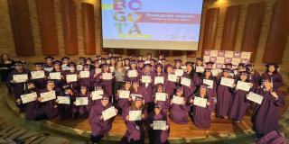Centros de Inclusión Digital: 70 mujeres recibieron su grado en Bogotá