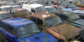 243 vehículos declarados en abandono se subastarán como chatarra 