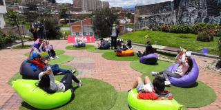 Personas al aire libre