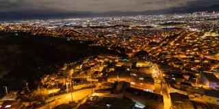 Foto panorámica de Bogotá de noche