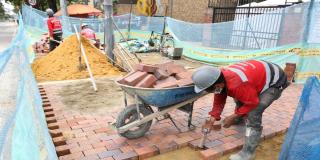 Avanza recuperación de andenes en la calle 116 con 350.000 adoquines