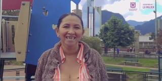 ¿Qué servicios ofrece Casa de Todas a las mujeres migrantes de Bogotá?