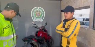 Policía recuperó y devolvió moto a un ciudadano en Ciudad Bolívar