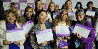 138 mujeres se gradúan en veeduría y control social con enfoque género