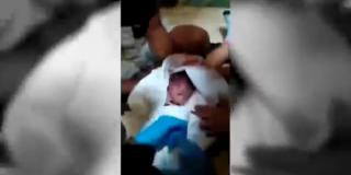 El parto atendido por un carabinero de la Policía en Ciudad Bolívar