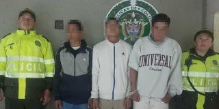 Los tres capturados capturados por la Policía en Ciudad Bolívar. 