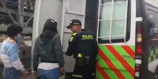 ¡Video! Estas son las dos mujeres capturadas por hurto en TransMilenio 