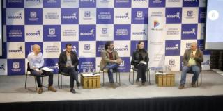 Personas reunidas