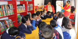 Inicia recorrido de la lectura con el Bibliobús en colegios de Bogotá