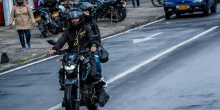 ¿Cuánto cuesta legalizar el trámite de cambio de color de una moto en Bogotá?