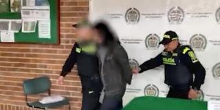 El hombre fue dejado a disposición de la autoridad competente por el delito de a