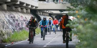 ¿A qué hora empieza y termina el día sin carro y sin moto en Bogotá?
