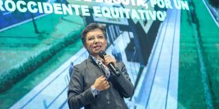 We are Building Metro passionately, and won't stop for a day: Mayor