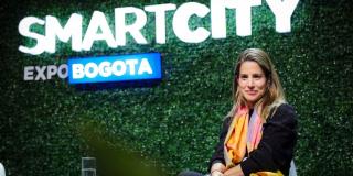 Sec. de Mujer presenta a Manzanas de Cuidado en Smart City Expo Bogotá
