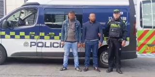 Cayeron 2 hombres que habrían hurtado celulares en aglomeración en TM