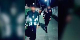 jovenes caminando en san cristobal