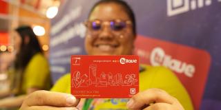 Personaliza la tarjeta TuLlave con el código QR de BibloRed en Bogotá