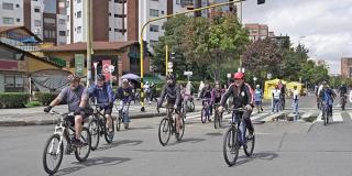 People during the Sunday's Ciclovia