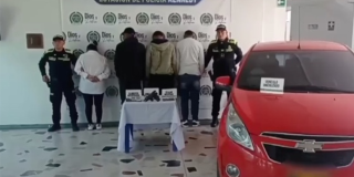 ¡En flagrancia! Capturadas cuatro personas por hurtar un casino en Kennedy