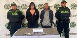 Policía capturó a dos personas por tráfico de estupefacientes ¡Iban en moto!