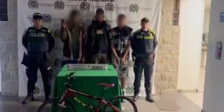 Policía capturó a tres hombres por hurto de una bicicleta y daño en bien ajeno 