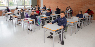 Cómo solicitar certificado de estudios de colegio en Bogotá 2024