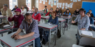 Bogotá: Colegios distritales para que adultos terminen el bachillerato