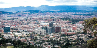 Alerta de calidad del aire en Bogotá por incendios y arenas del Sahara
