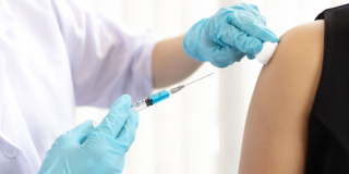 Vacunas contra la influenza y COVID 19 
