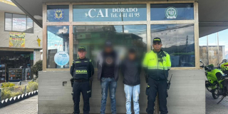 Dos capturados por hurto de camioneta en Los Mártires 