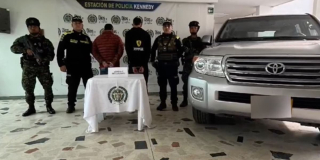 Policía recuperó dos camionetas de alta gama que habían sido hurtadas en Bogotá Policía recuperó dos camionetas de alta gama que habían sido hurtadas en Bogotá