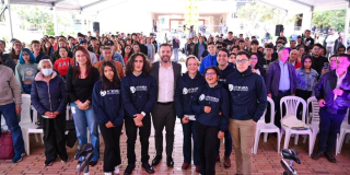 Becas en Bogotá: Distrito entrega 2.670 apoyos para 'Jóvenes a la E' 