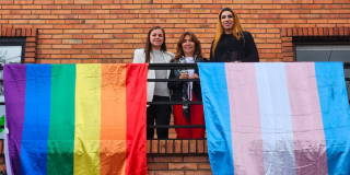 El IDPAC izó la bandera LGBTI en sus instalaciones en el mes del Orgullo LGBTI 