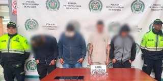 Video: Cuatro capturados tras requisa de la Policía, transportaban un arma 