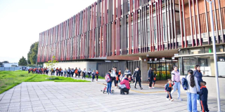 Alumnos de colegios distritales de Bogotá regresan a clases 8 de julio