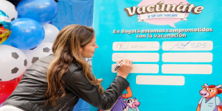 Vacunación en Bogotá: Primera Dama se une a compromiso de inmunización
