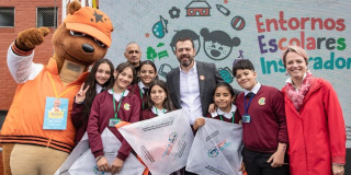 Bogotá prioriza 92 entornos escolares para proteger niñez y juventud