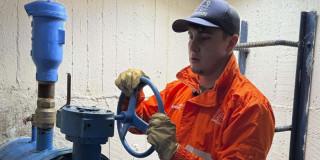 Baja presión en el agua en algunos sectores de Bogotá causas y más