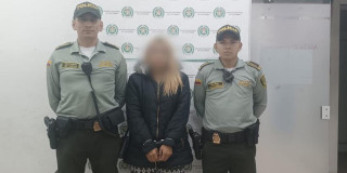 Tras las rejas mujer que tenía 15 antecedentes por hurto al cosquilleo en SITP