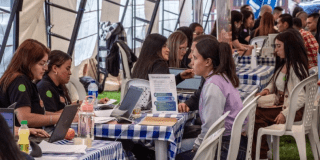 Personas reunidas Foto: Secretaría de Desarrollo Económico