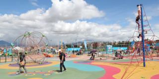 Racionamiento de agua en Bogotá viernes 13 diciembre cierre parques