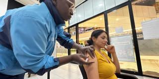 Vacunación gratuita Bogotá sábado 8 de febrero puntos habilitados 