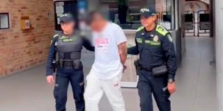 Así fue la captura un hombre que hurtó apartamento en Engativá Bogotá 