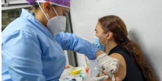 Vacunación en Bogotá domingo 11 de mayo conoce puntos habilitados